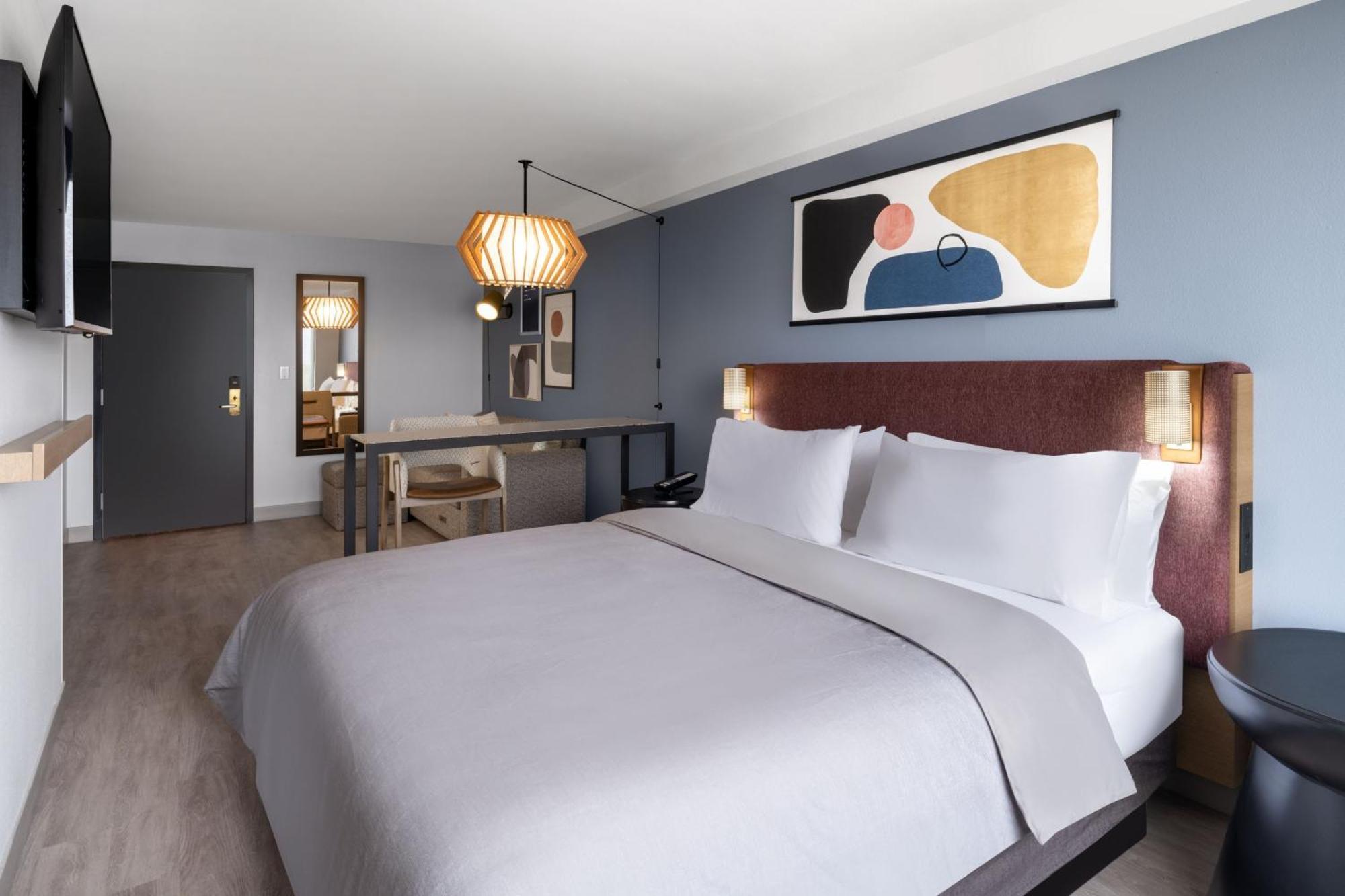 King Studio Suite
