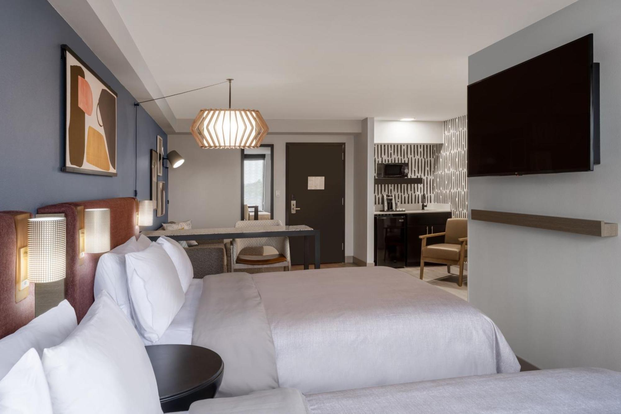 Studio Suite Two Queen Beds
